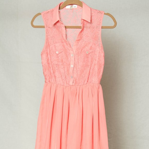 Aniina Dresses & Skirts - Aniina peach lace and chiffon dress